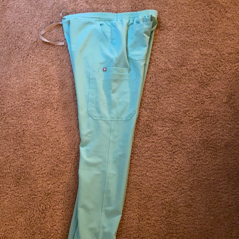 Figs yola scrub pant